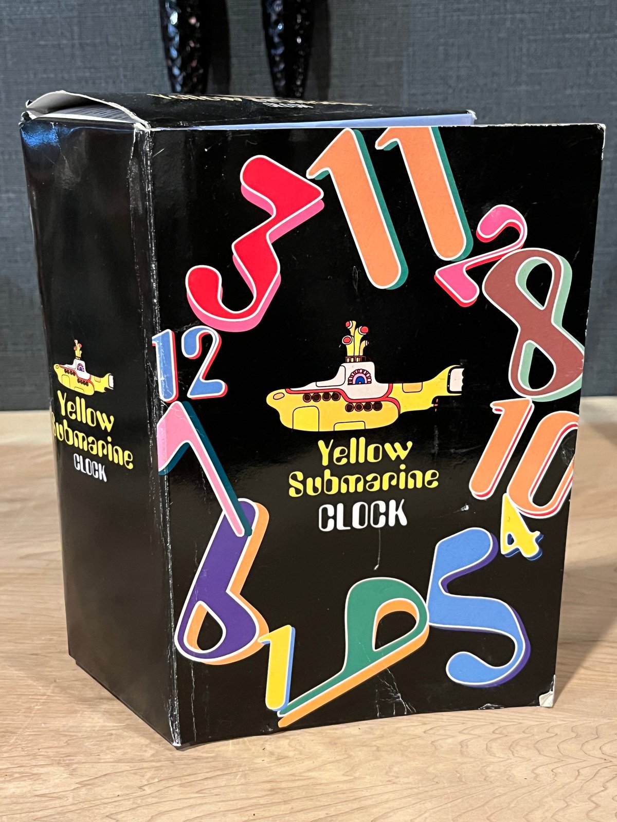ビートルズ イエローサブマリン 置き時計 | アンティーク家具と喫茶