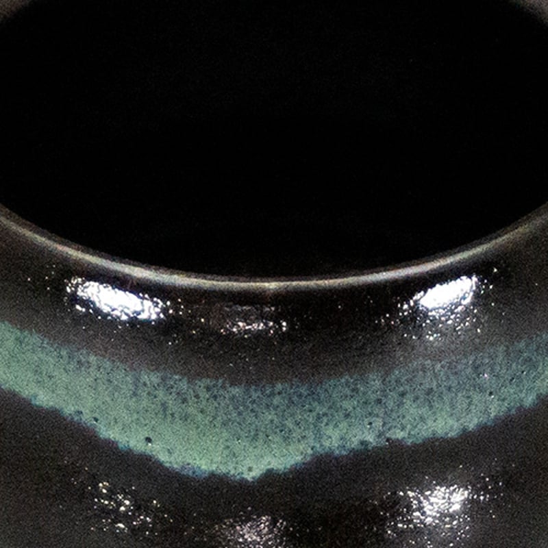 酒器 龍門司焼 ぐい呑 85cc 黒釉青流 | うつわの店 クラフトなかつか