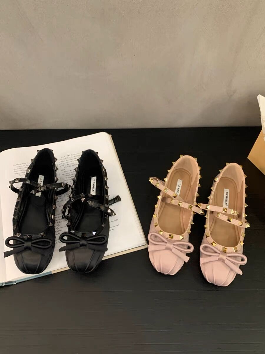 スタッズリボンバレエシューズ | HANNA CLOSET online