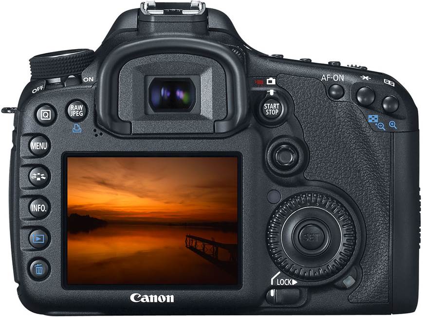 Canon EOS 7D Kit 18-megapixel digital SLR camera with 18-135mm