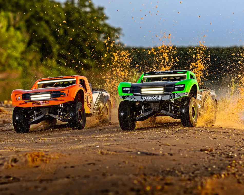 Traxxas Unlimited Desert Racer UDR 6S RTR 4WD Race Truck (Fox