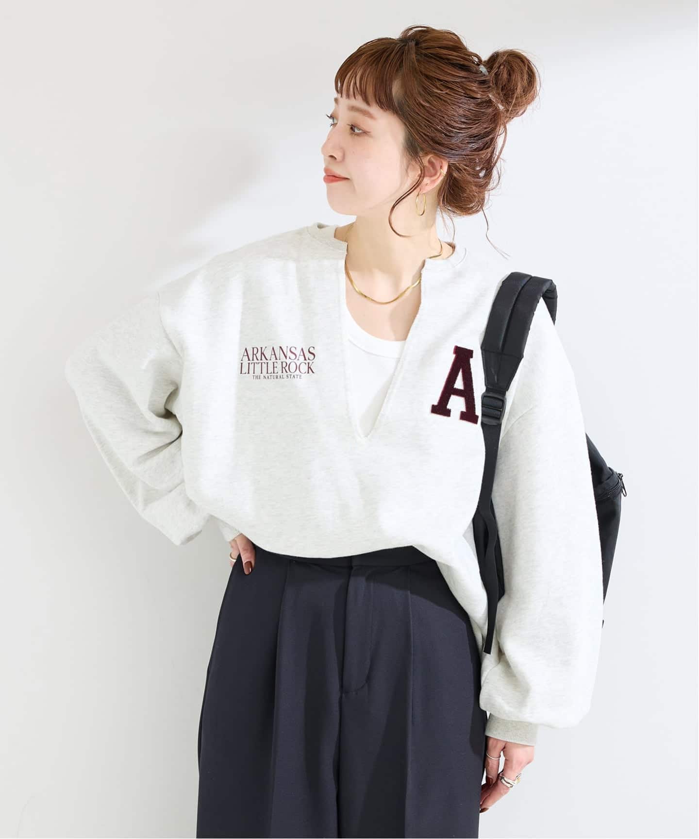 手洗い可 / Vネックロゴスウェット（スウェット）｜B.C STOCK（ベー