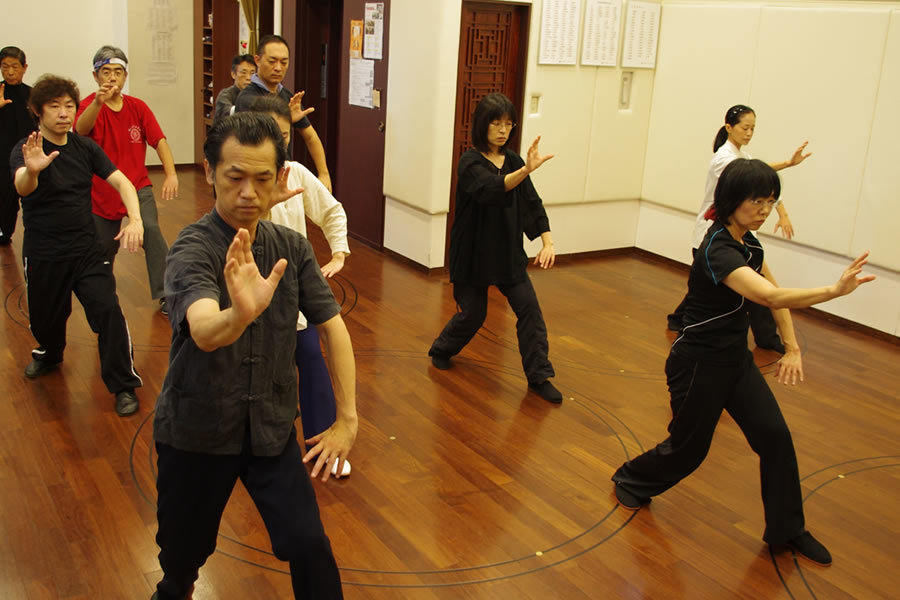 王樹金老師直系 本式の気功・太極拳・形意拳・八卦掌・推手 | 全日本柔