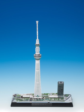 タカラトミー、2000分の1のスカイツリー模型発売－金環日食の背景