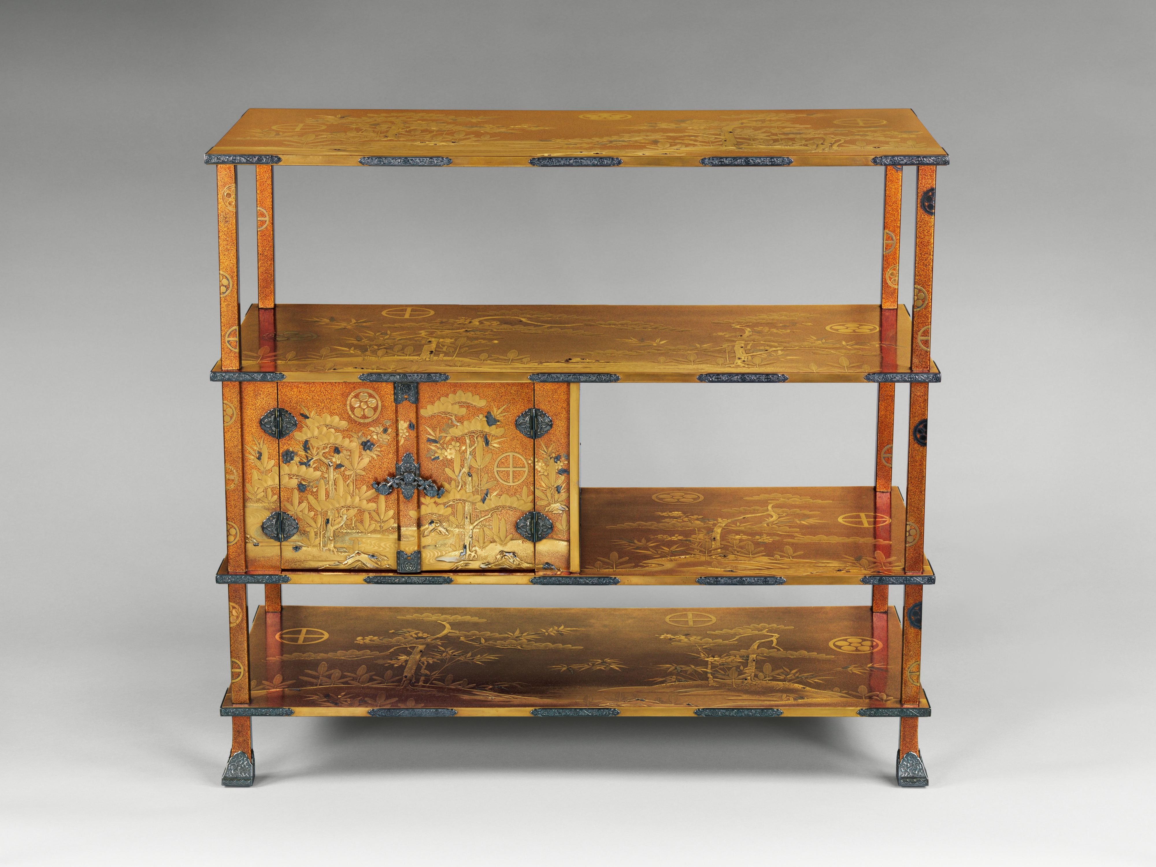 Shelf for Cosmetic Boxes (Kuro-dana) with Pine, Bamboo, Cherry