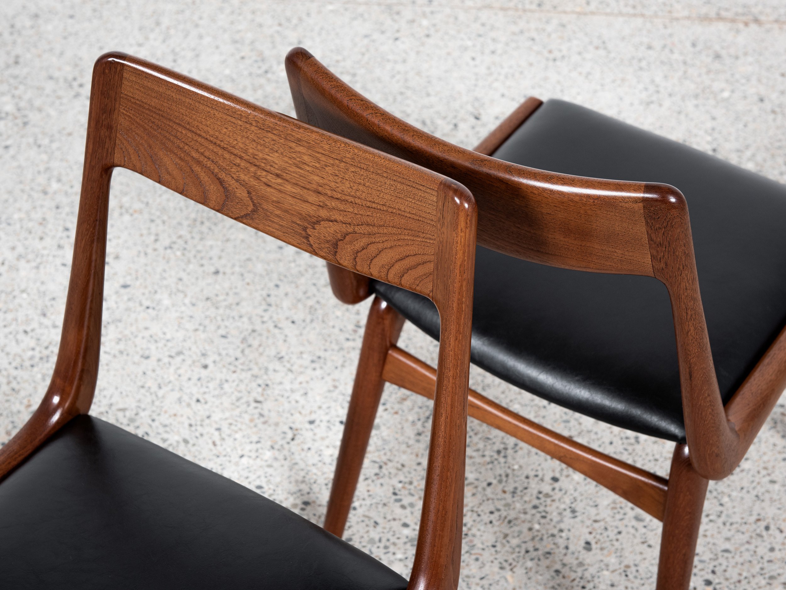 Midcentury Danish set of 6 Boomerang chairs in teak by Alfred