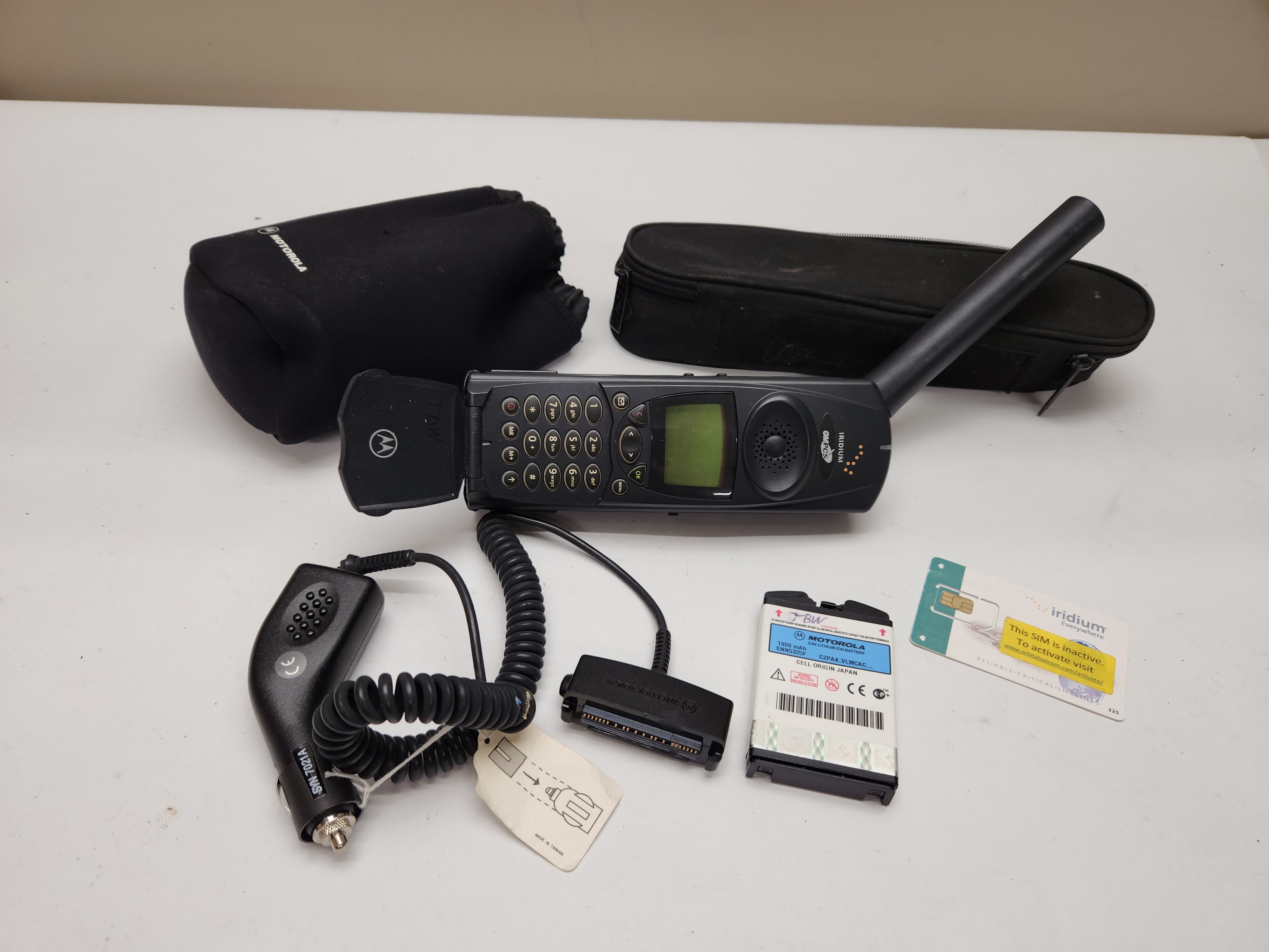 MOTOROLA IRIDIUM 9500 SATELLITE PHONE | Proxibid