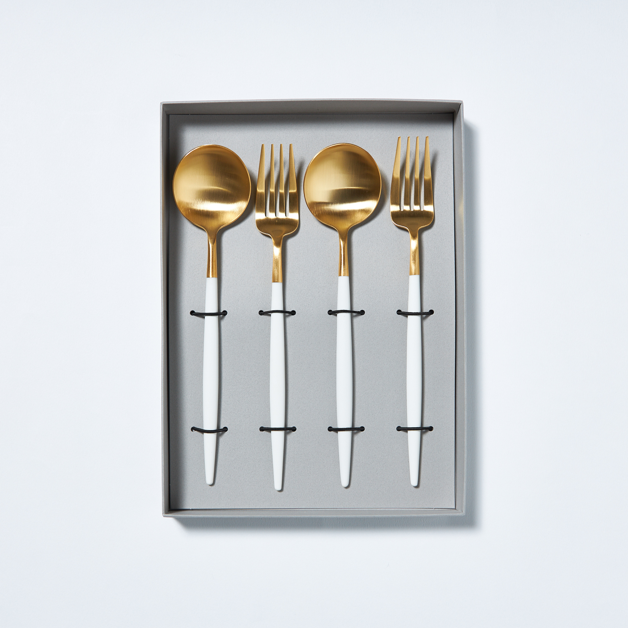 クチポール】ゴアホワイト×ゴールド ディナーペア4本セット | Cutipol