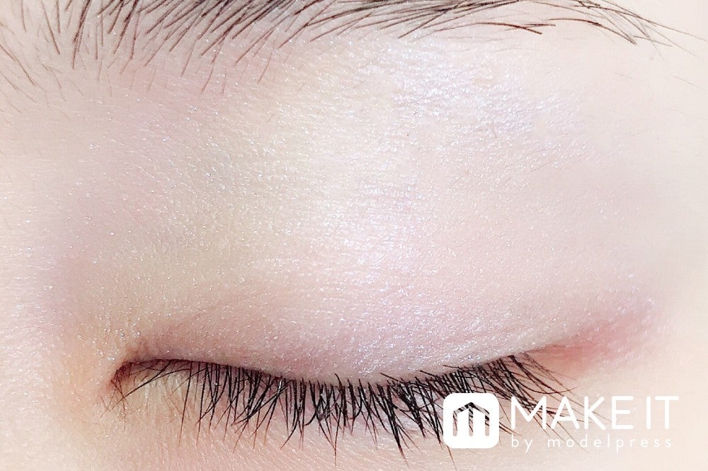 スック】人気アイシャドウ“涼月”の可能性は無限大！カーキの使いこなし