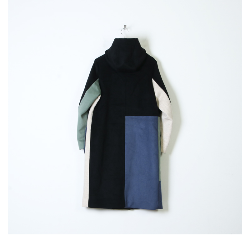 blanc basque (ブランバスク) 圧縮ウールカラーブロックコート