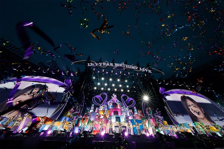 乃木坂46が13周年バースデーライブで怒涛の46分メドレー、初参加6期生