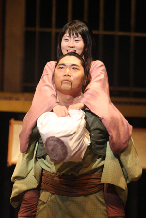 愛情と友情を描いた舞台『カラクリ雪之JOE変化』レポート | アニメイト