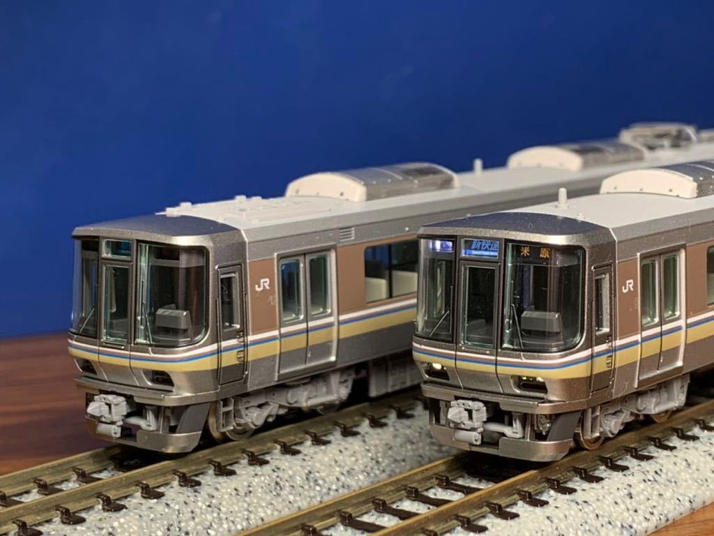 TOMIX 98478 223-2000系近郊電車基本 4両+ 98392 4両 増結セット