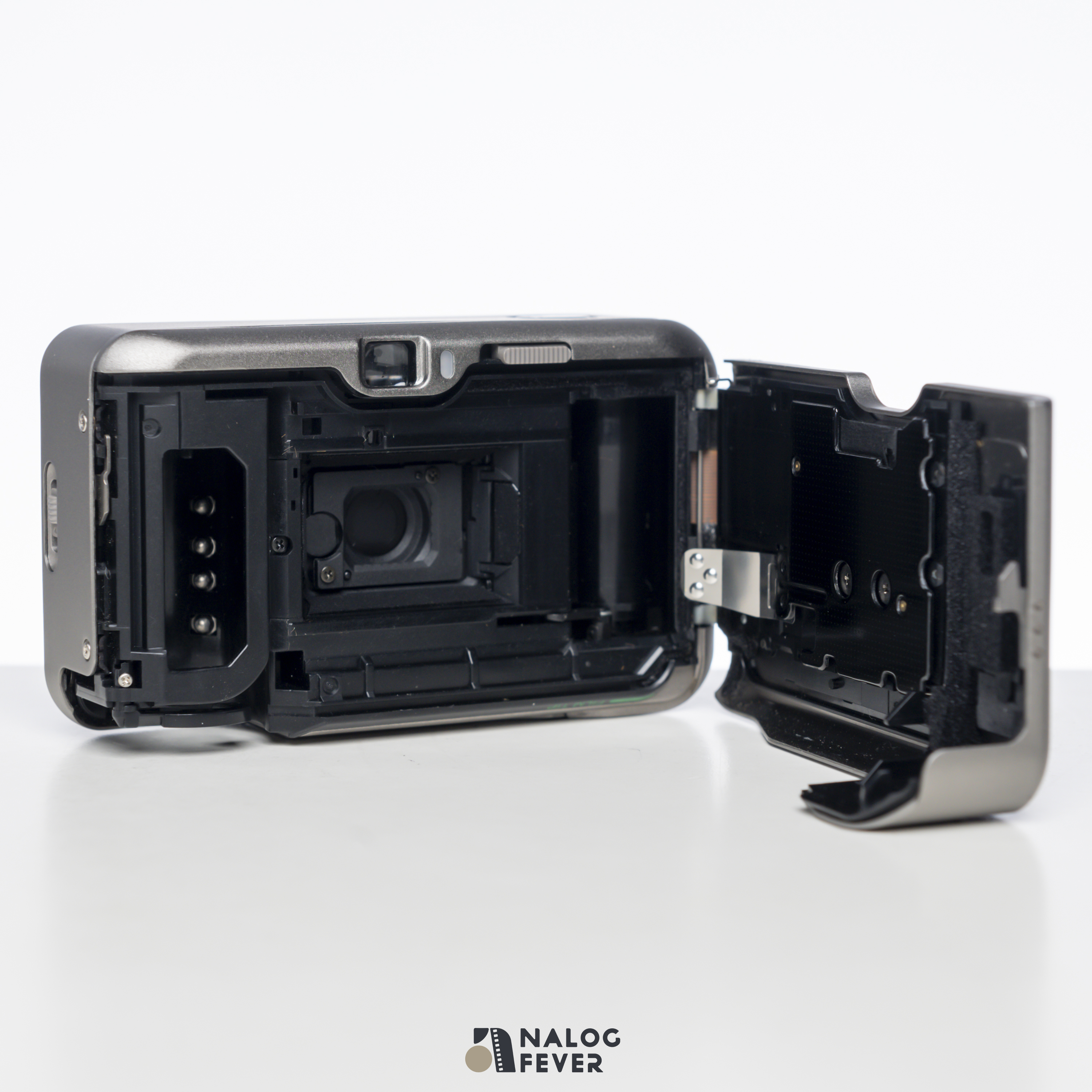 Fujifilm Cardia mini Tiara (原裝手繩扣, 稀有皮機套, 送1粒CR2