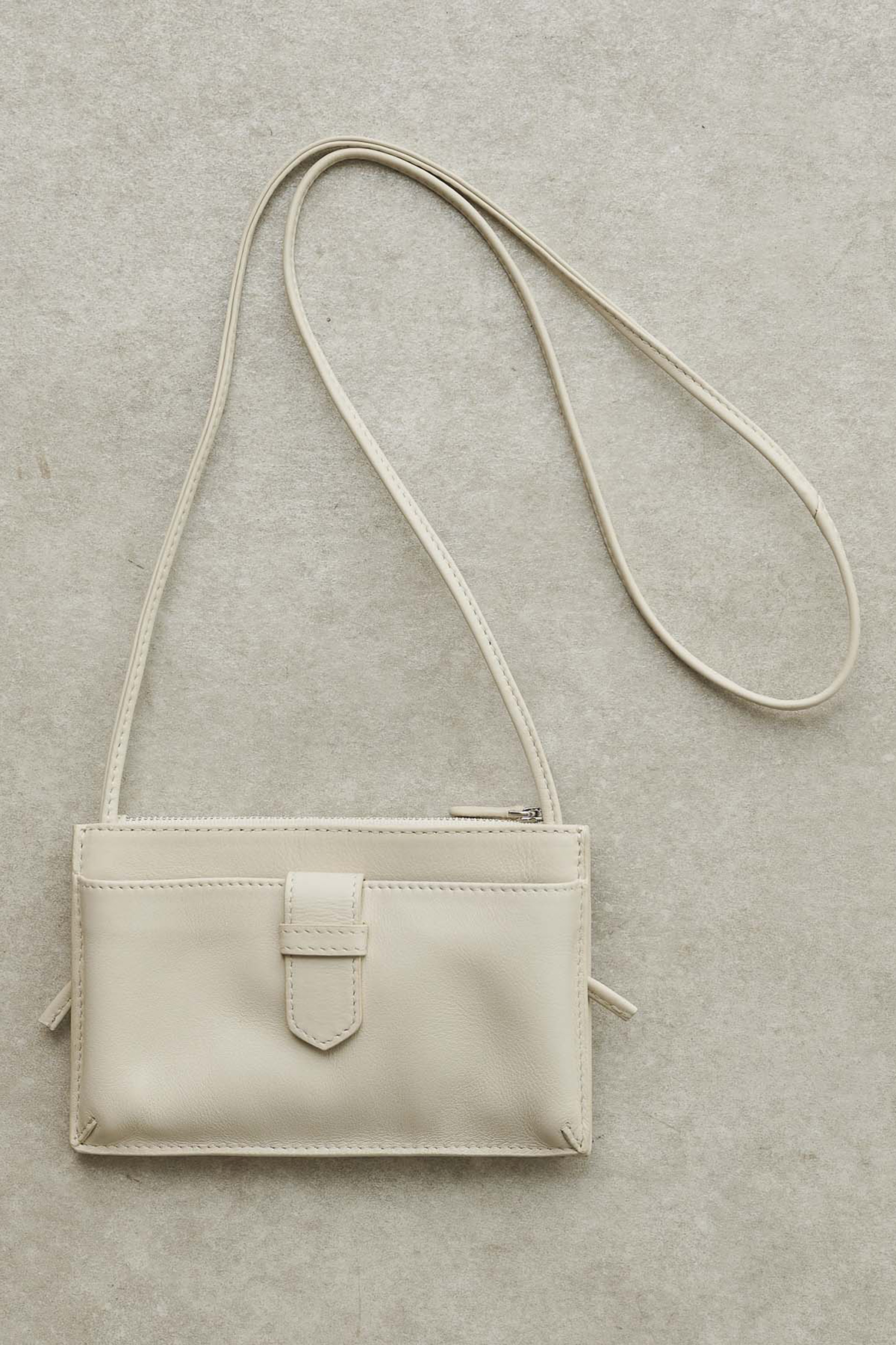 Whim Gazette(ウィム ガゼット)｜【Hoaw.】スマホウォレットショルダー