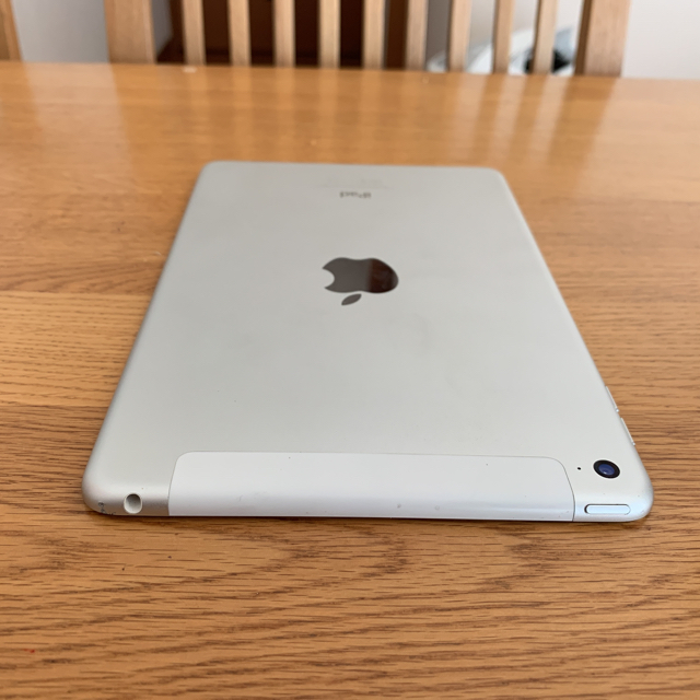 iPad mini4 Cellular 32GB シルバー simロック解除済みSIMロック解除
