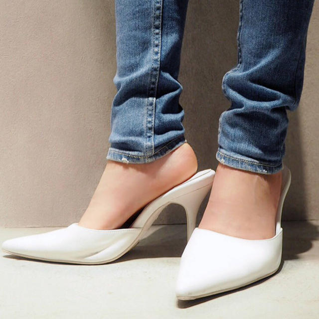 GYDA - ポインテッドミュール白の通販 by ぶひちゃん's shop｜ジェイダ