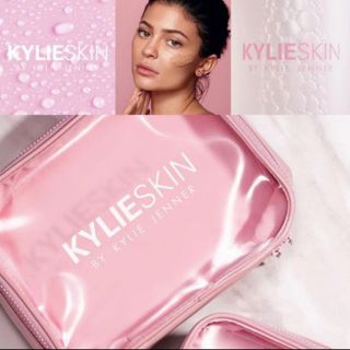 Kylie Cosmetics（ポーチ）のフリマアイテム一覧