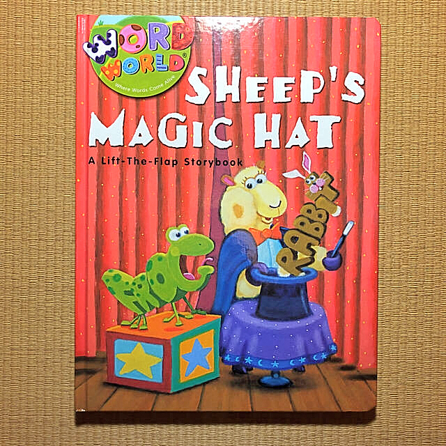 英語絵本Word world sheep's magic hat / flapの通販 by 82｜ラクマ