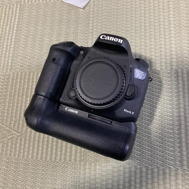 Canon - hiroty77様専用Canon EOS 7D Mark IIバッテリーグリップの通販