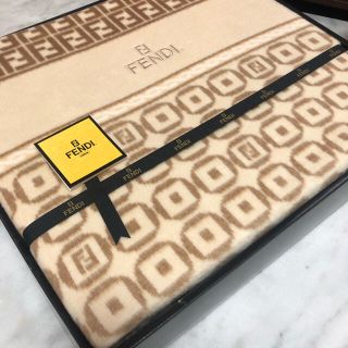FENDI（毛布）のフリマアイテム一覧