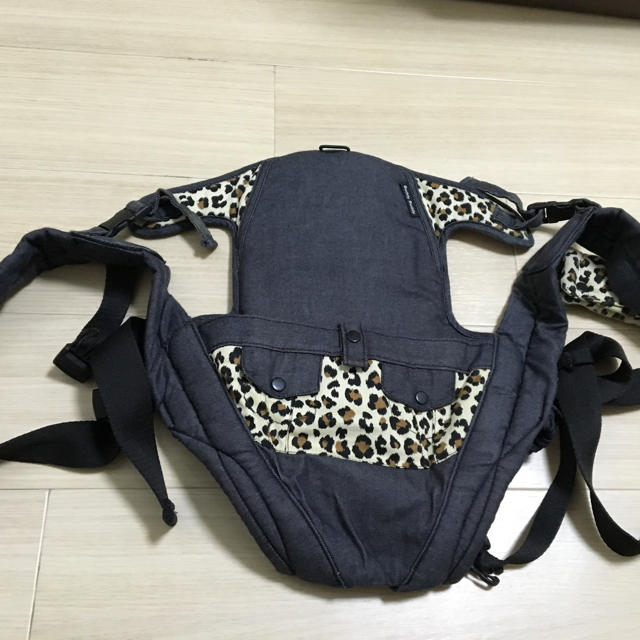抱っこ紐 ヒョウ柄の通販 by ♥︎M shop♥︎｜ラクマ