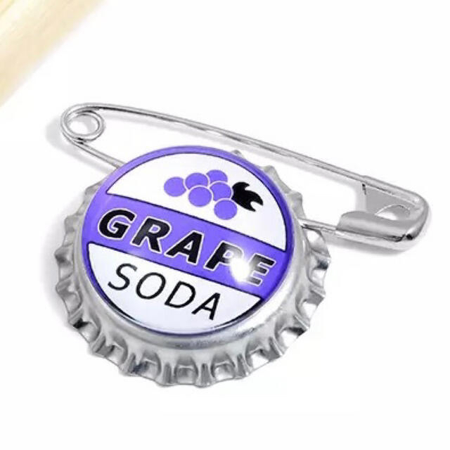 Disney - ディズニー カールじいさんの空飛ぶ家 グレープソーダバッジ