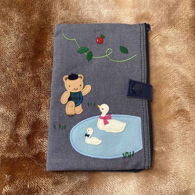 familiar - 【新品 タグ付き】ファミリア マルチポーチの通販 by みな