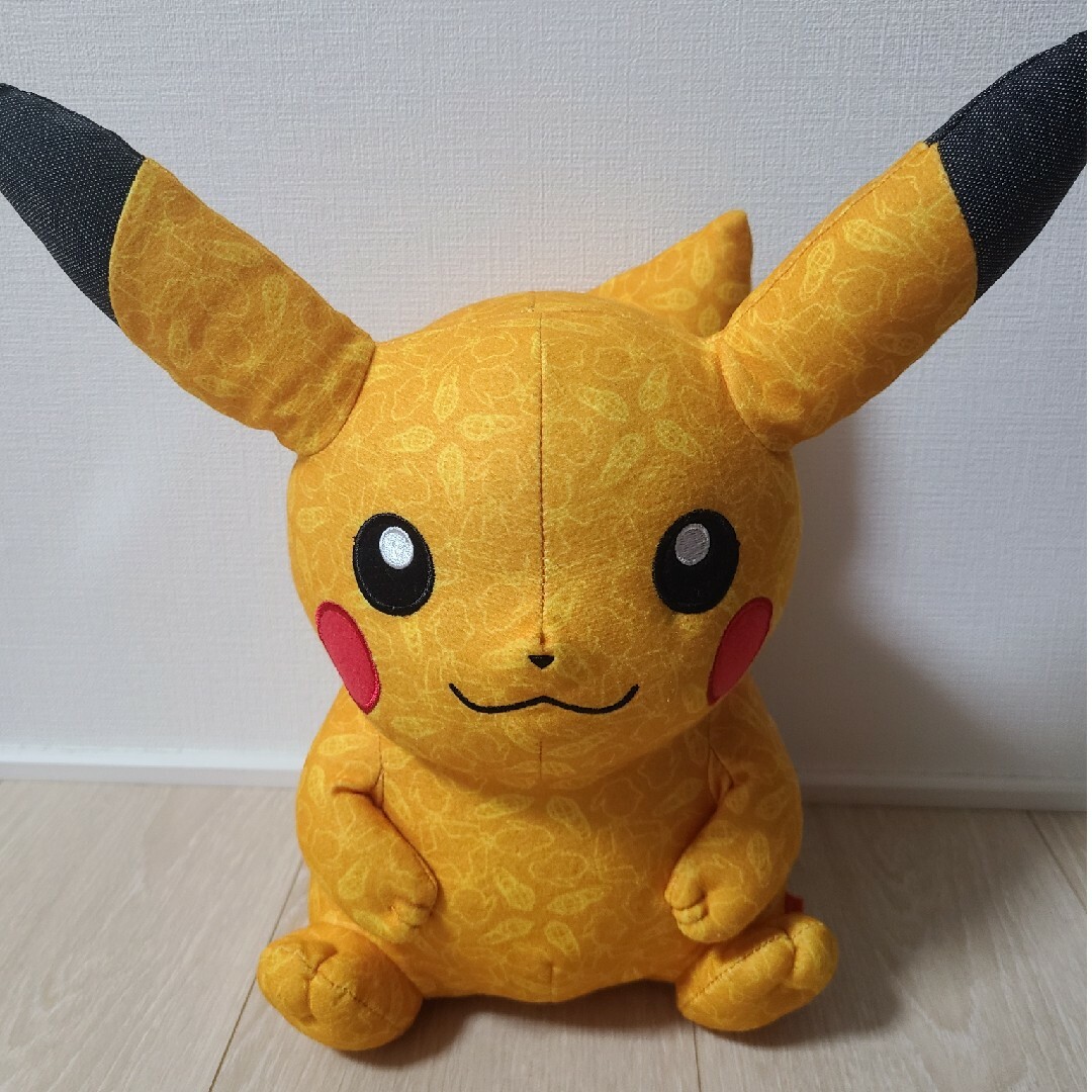 BEAMS - BEAMS ポケモンコラボ ピカチュウぬいぐるみの通販 by あゆみ