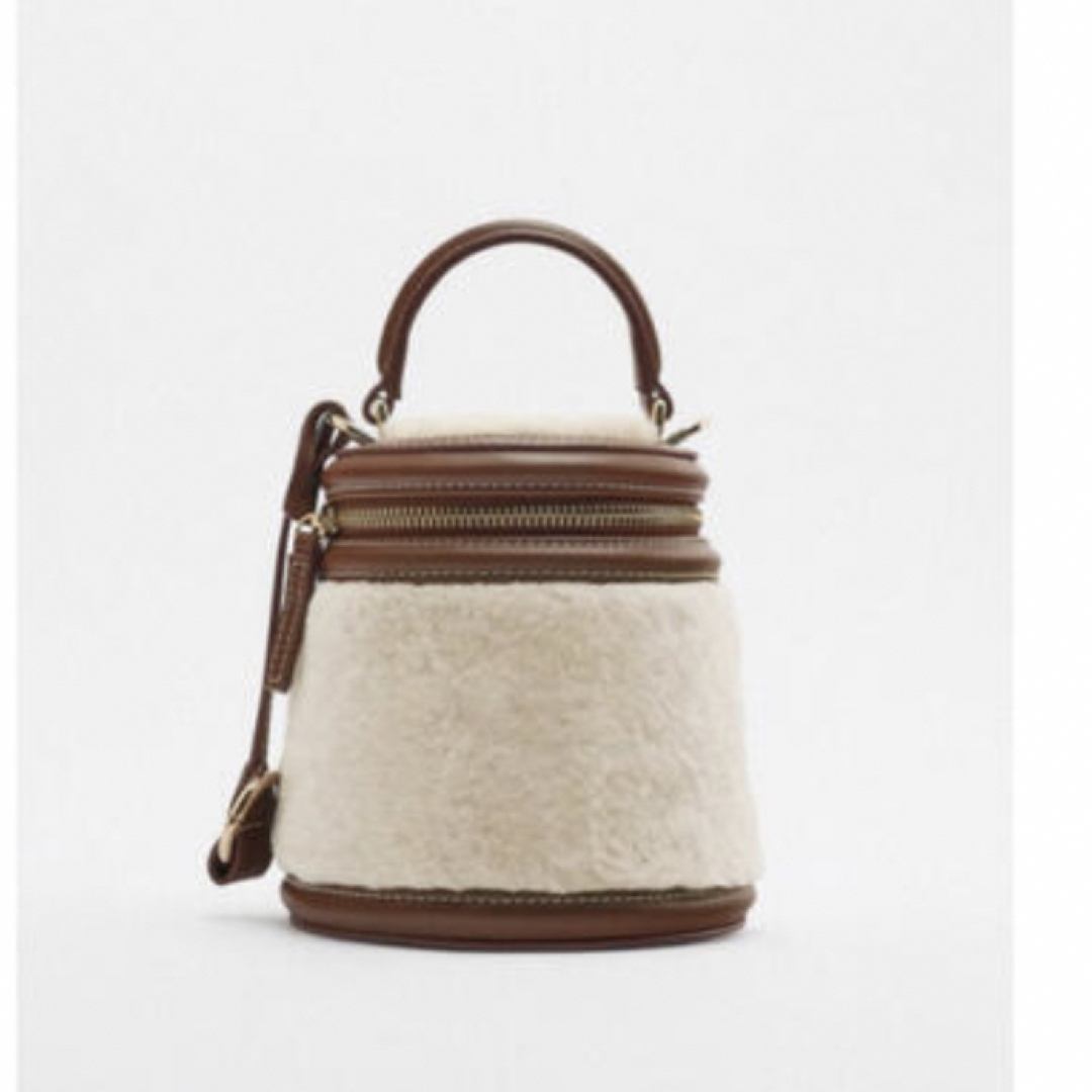 ZARA - ZARA フェイクファーハンドバッグの通販 by vanilla's shop