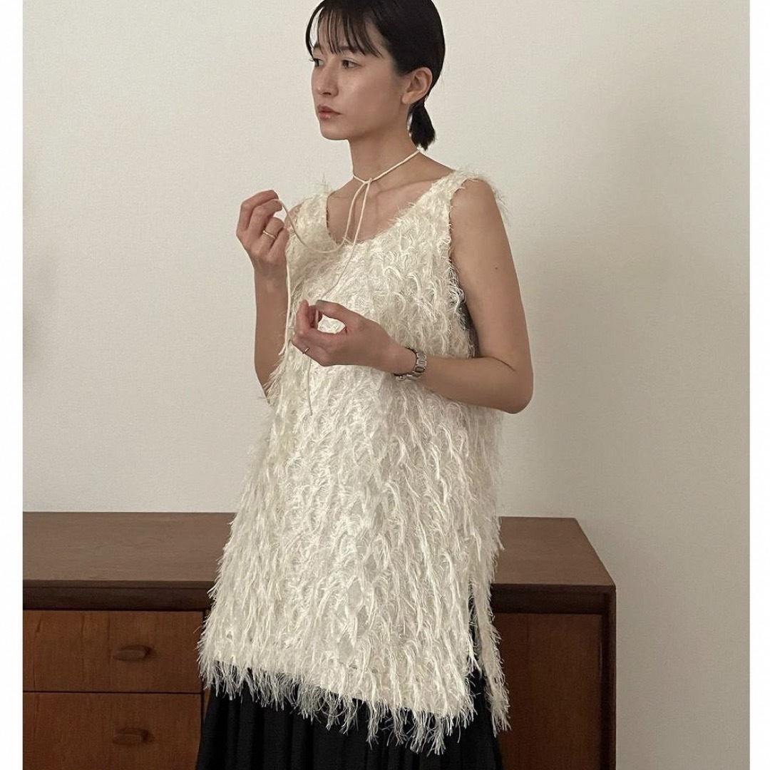 Bibiy. B. CLUB TIE CARDIGAN ホワイトの通販はau PAY マーケット