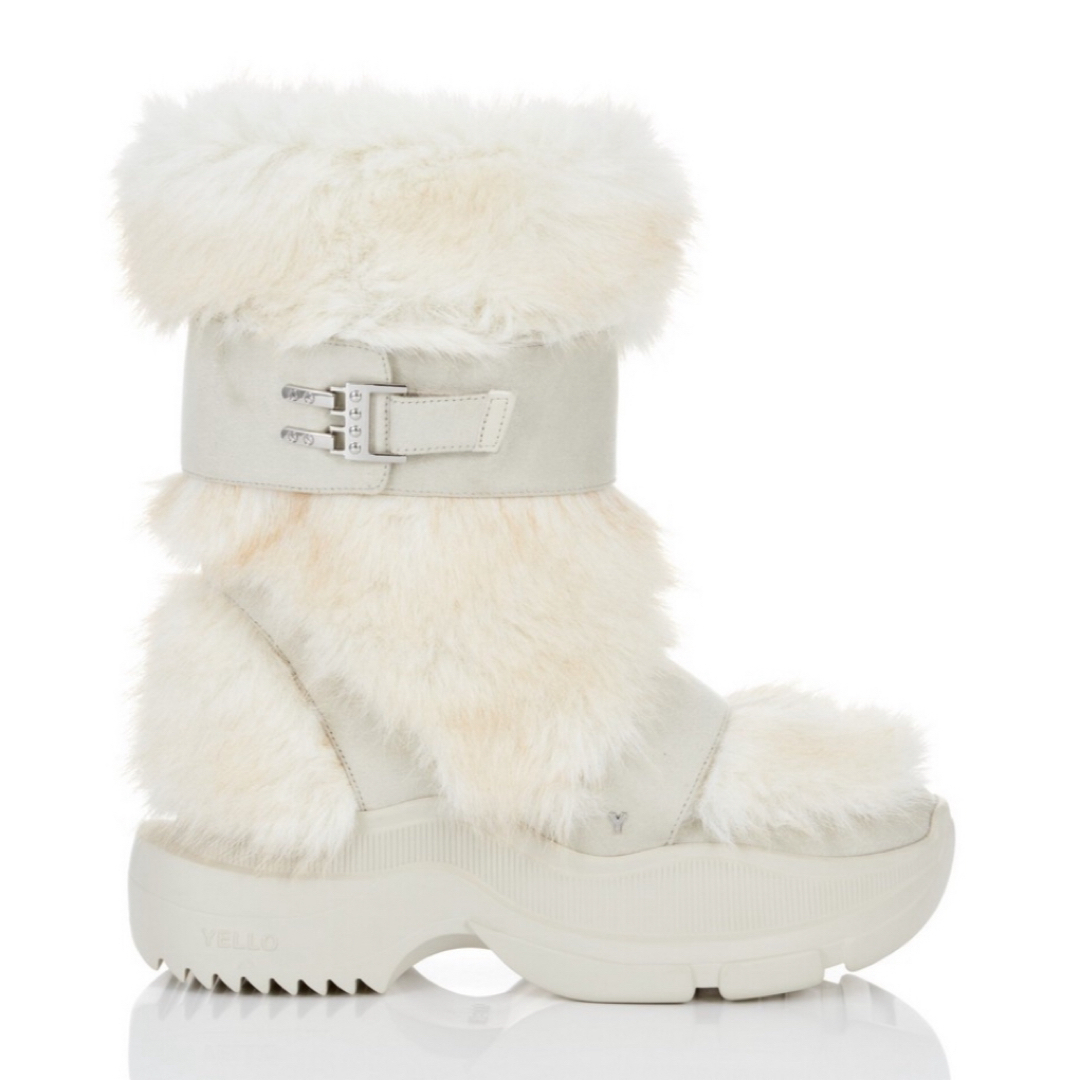 Yellow boots - YELLO MOLO SHORT BOOTSの通販 by YO's shop｜イエロー