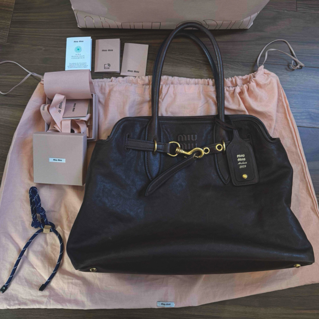 MIU MIU - miumiuトートバッグ 新作 miumiuアバンチュール の通販 by