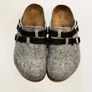 BIRKENSTOCK（サンダル ・ グレー/灰色系）のフリマアイテム一覧