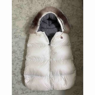 MONCLER（おくるみ/ブランケット）のフリマアイテム一覧