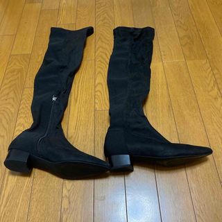 ZARA（ロング ・ ブーツ）のフリマアイテム一覧