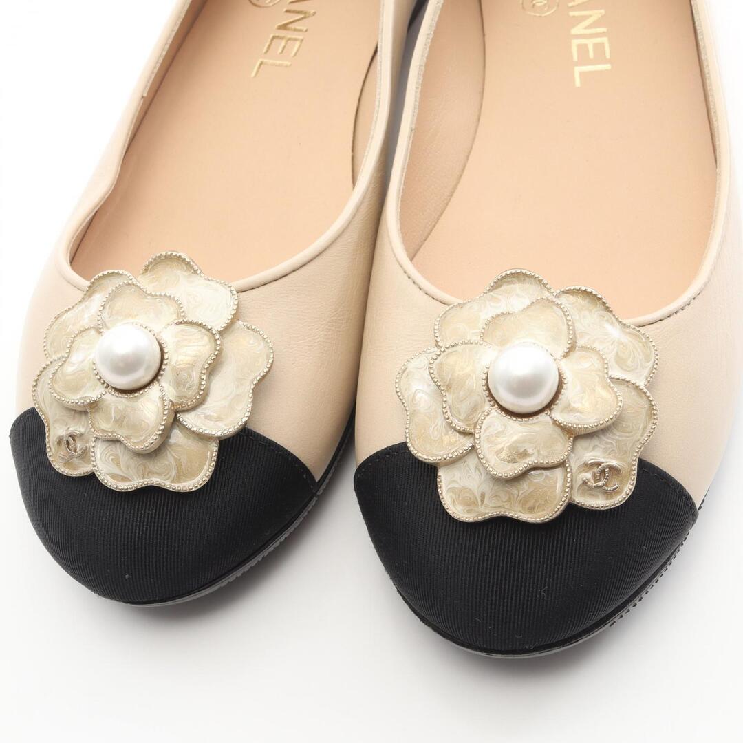 CHANEL - CHANEL シャネル パンプス カメリア ココマークの通販 by