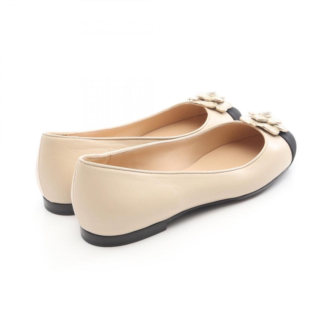 CHANEL - CHANEL シャネル パンプス カメリア ココマークの通販 by