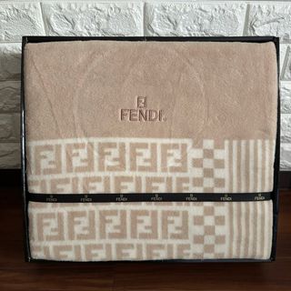 FENDI（毛布）のフリマアイテム一覧