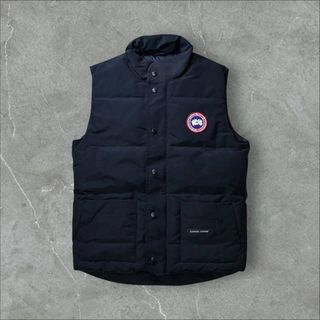 CANADA GOOSE（ダウンベスト ・ ブルー・ネイビー/青色系）のフリマ