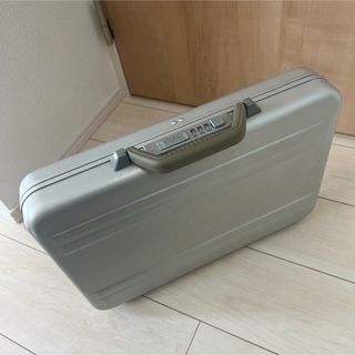 ZERO HALLIBURTON - ZERO HALLIBURTON ゼロハリバートン クリア