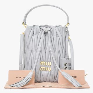 MIU MIU（バッグ ・ ブルー・ネイビー/青色系）のフリマアイテム一覧