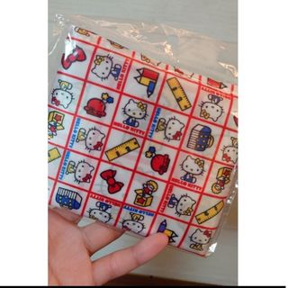 ハローキティ - 【新作】ボールアンドチェーン 日焼けキティBEACH (M