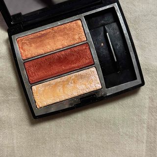 Dior - Dior アイシャドウ(ミニサイズ)の通販 by すぅshop｜ディオール