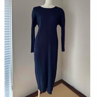 PLEATS PLEASE ISSEY MIYAKE（ワンピース）のフリマアイテム一覧