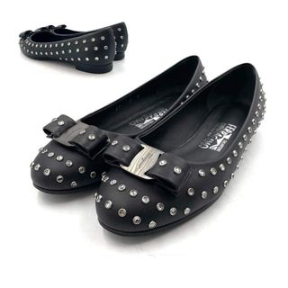 Salvatore Ferragamo - サルヴァトーレ フェラガモ ヴァラリボン