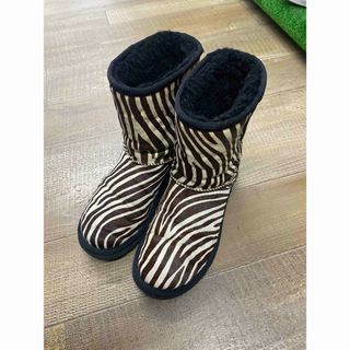 UGG（ブーツ）のフリマアイテム一覧