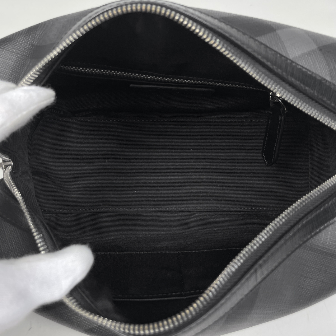 BURBERRY - バーバリー チェック柄 セカンドバッグ メンズ 【中古】の