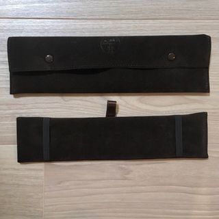 THE BLACK EYE PATCH ブラックアイパッチ LOGO RUG by Garelly 1950