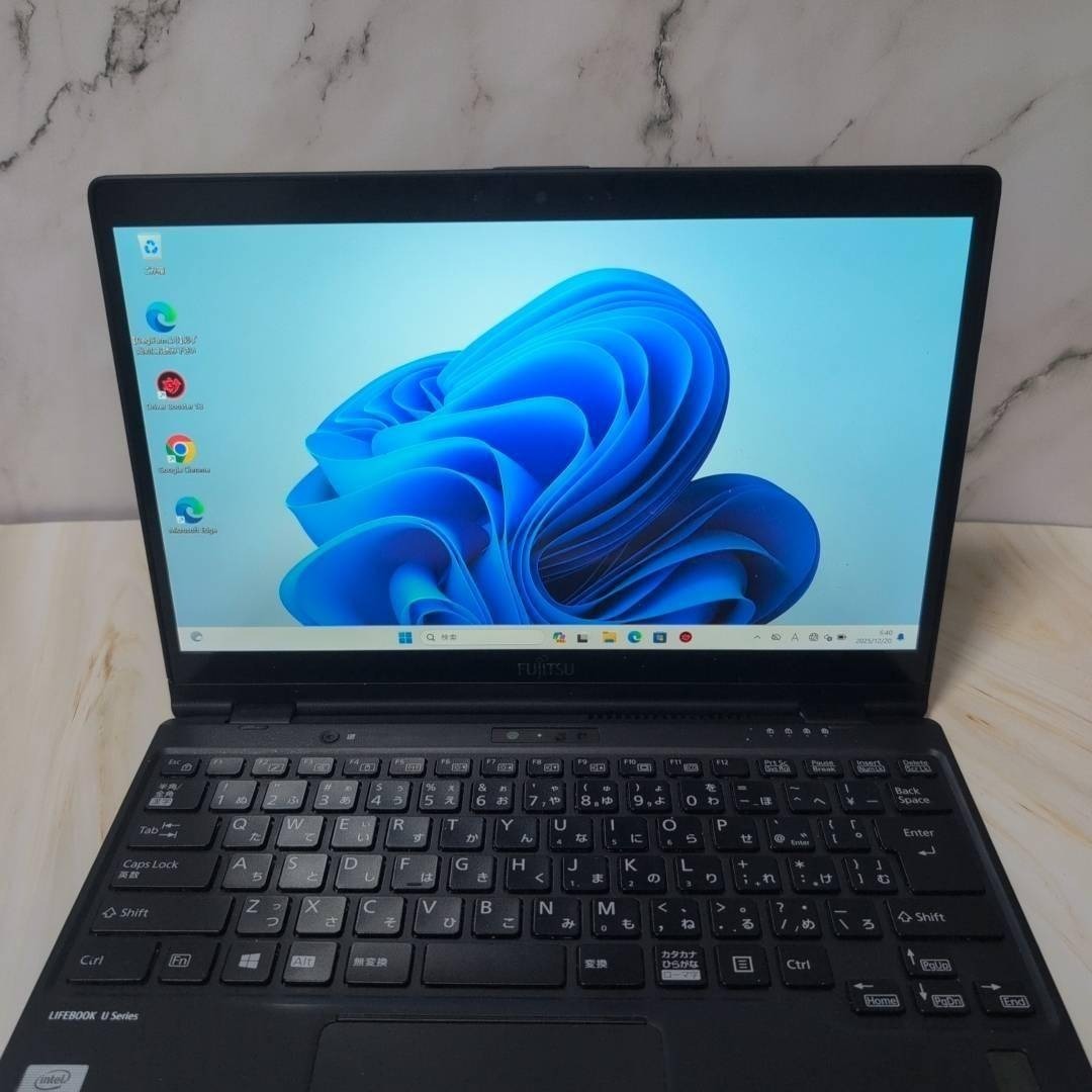FUJITSU LIFEBOOK i5 8GB256GB タブレットPC カメラの通販 by なおやや